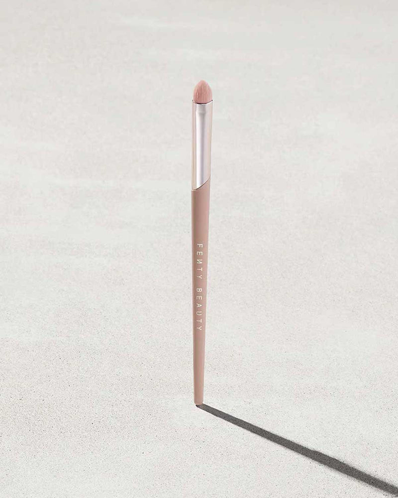 Precise Definition Eyeshadow Brush 220