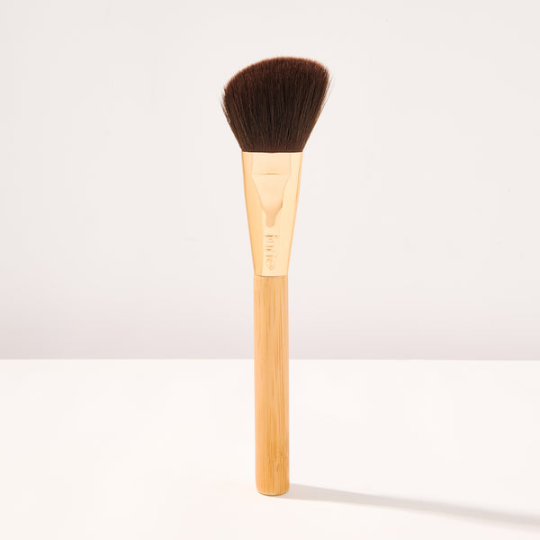 angled cheek brush