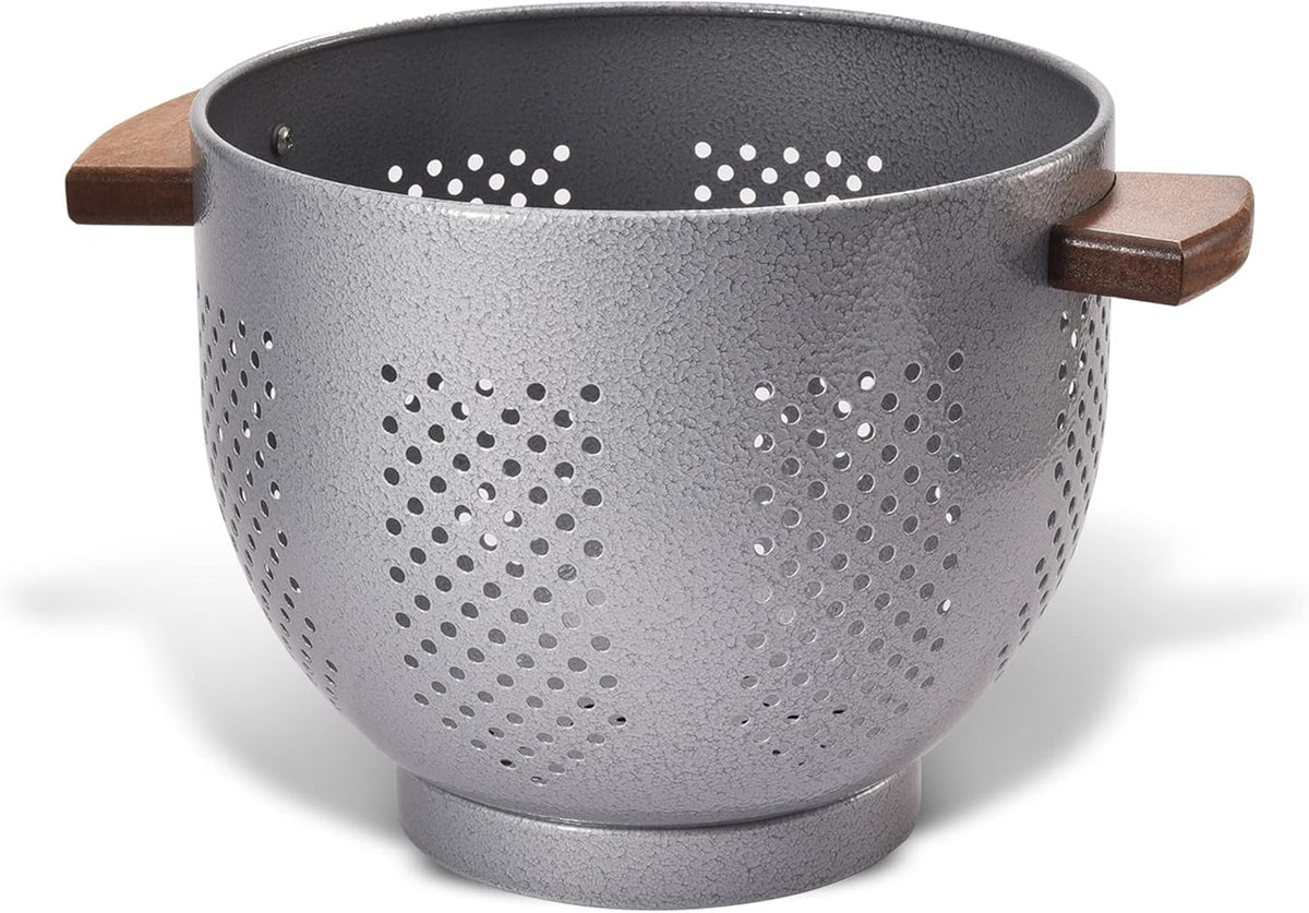 Metal Colander with Wood Handle and Stable Base, Powder Coated Steel Kitchen Strainer Basket for Draining Pasta, Vegetable and fruit 5.5quart