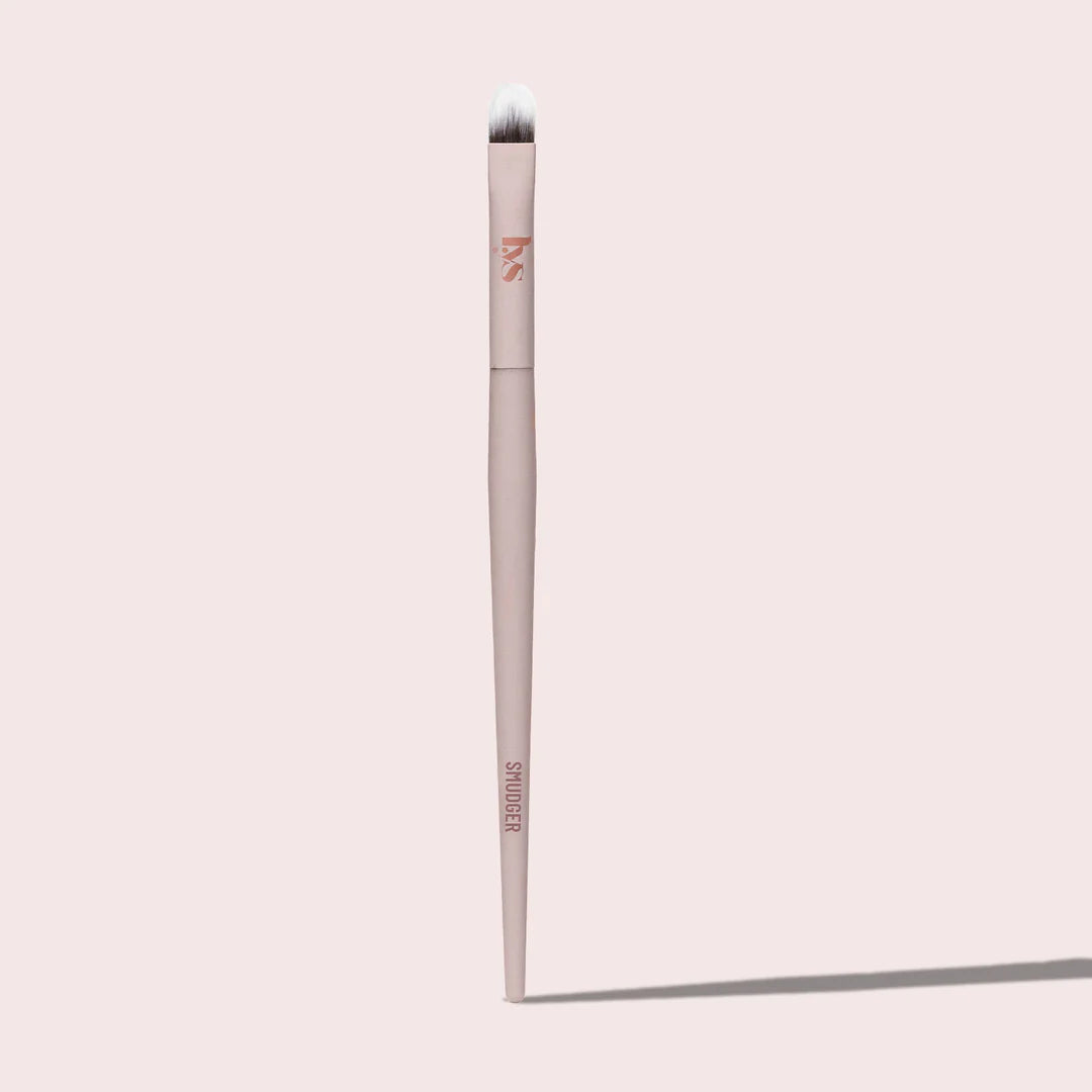 Smudging Eyeshadow Brush
