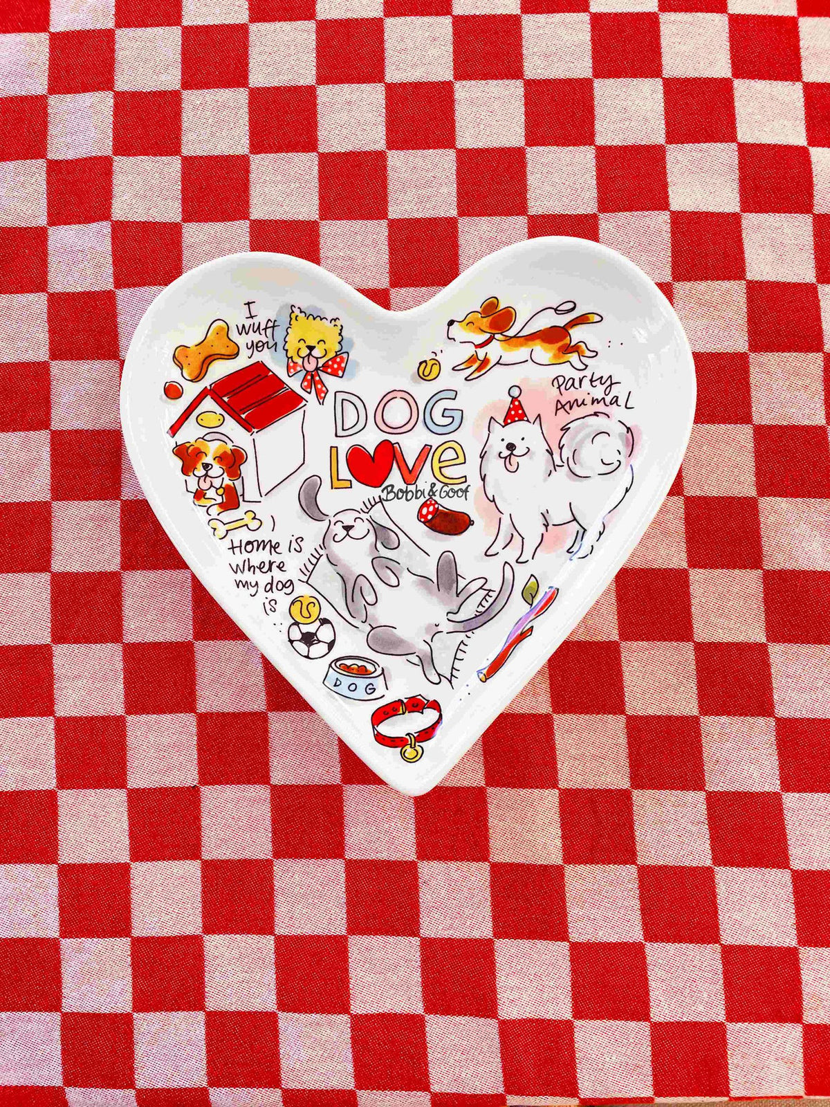 Heart Shaped Plate 22cm Animal Dog Love